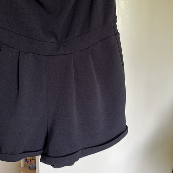 Off the shoulder romper play suit - Picture 3 of 4